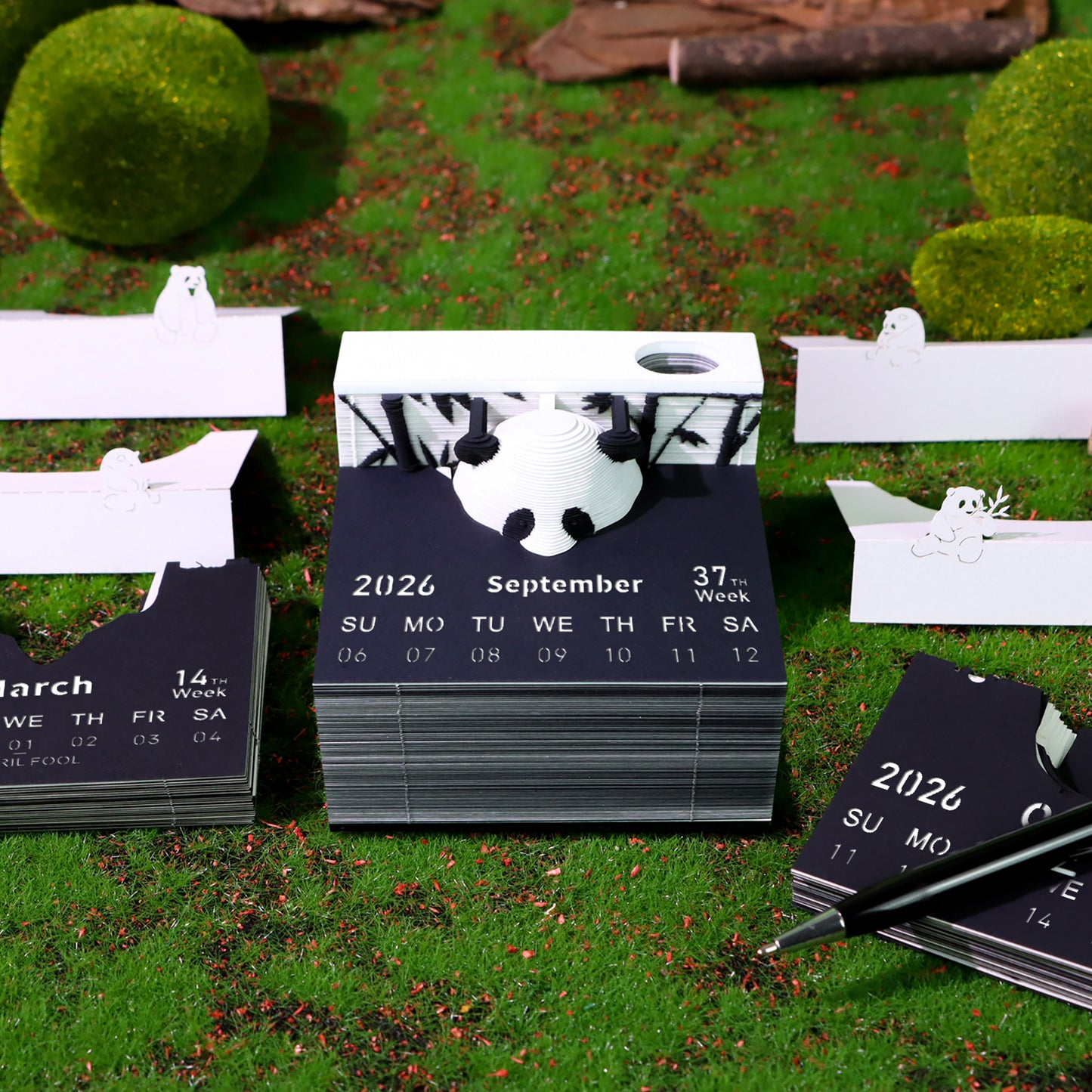 2026 Panda Weekly Calendar